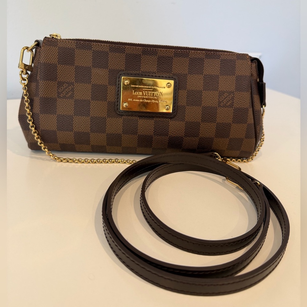 Louis Vuitton Damier Ebene Eva Crossbody Clutch bag⭐️AUTHENTIC ⭐️ - Picture 3 of 16